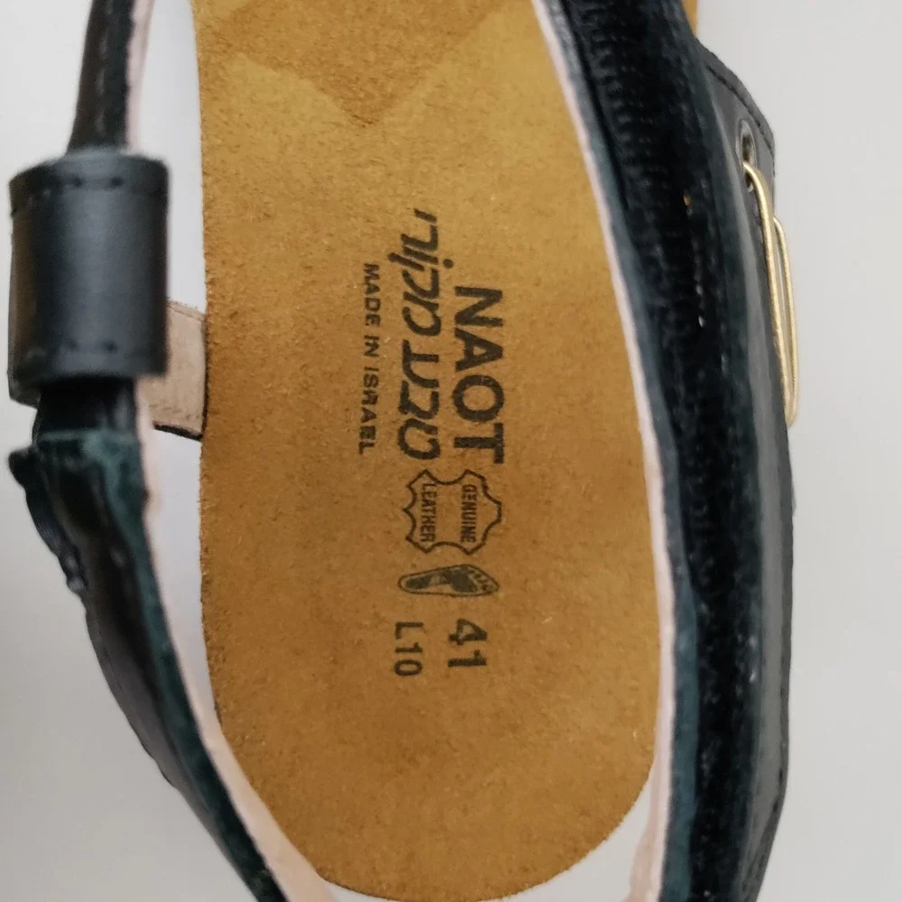 Naot Black Leather Wedge Sandals Womens 41 L10 Ankle Strap Made in Israel